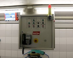 Bedienstand Schlauchwaschanlage